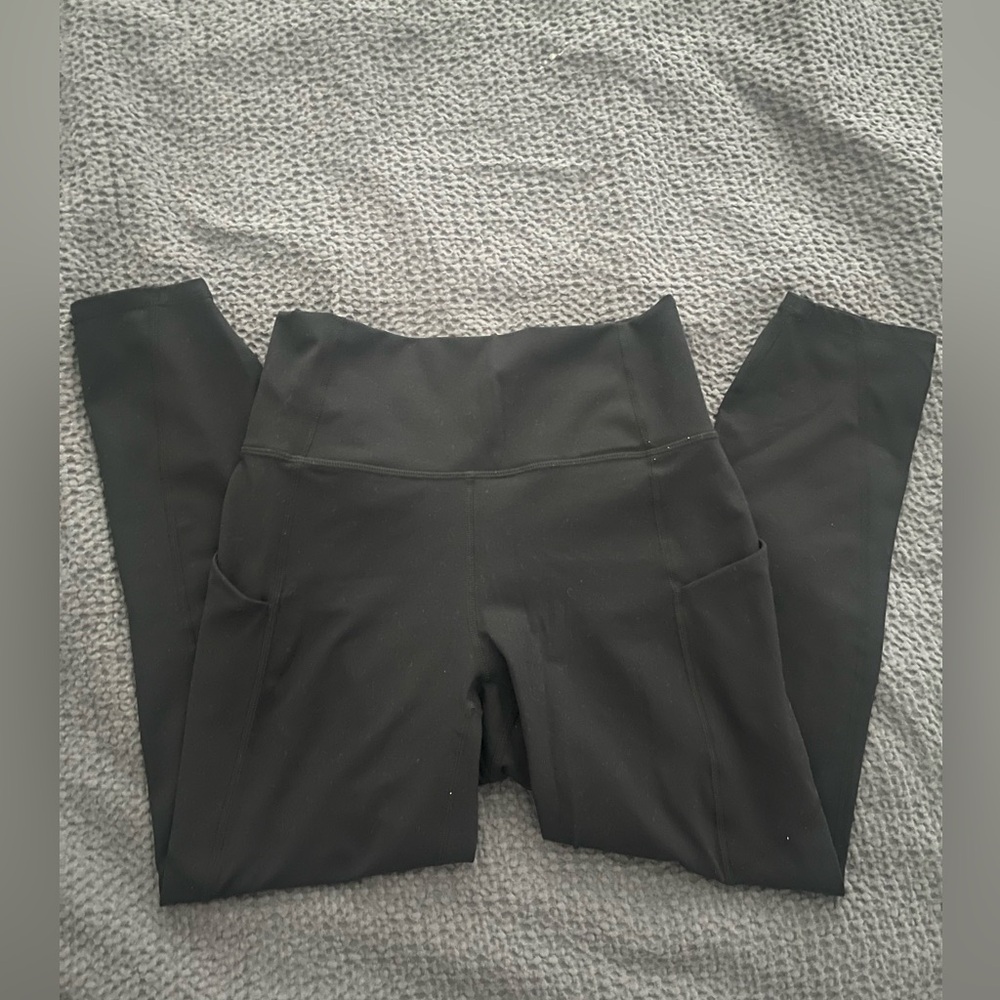 Pureluxe black leggings with side pockets